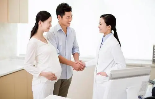 试管婴儿胚胎该怎么选择？鲜胚和囊有什么区别？